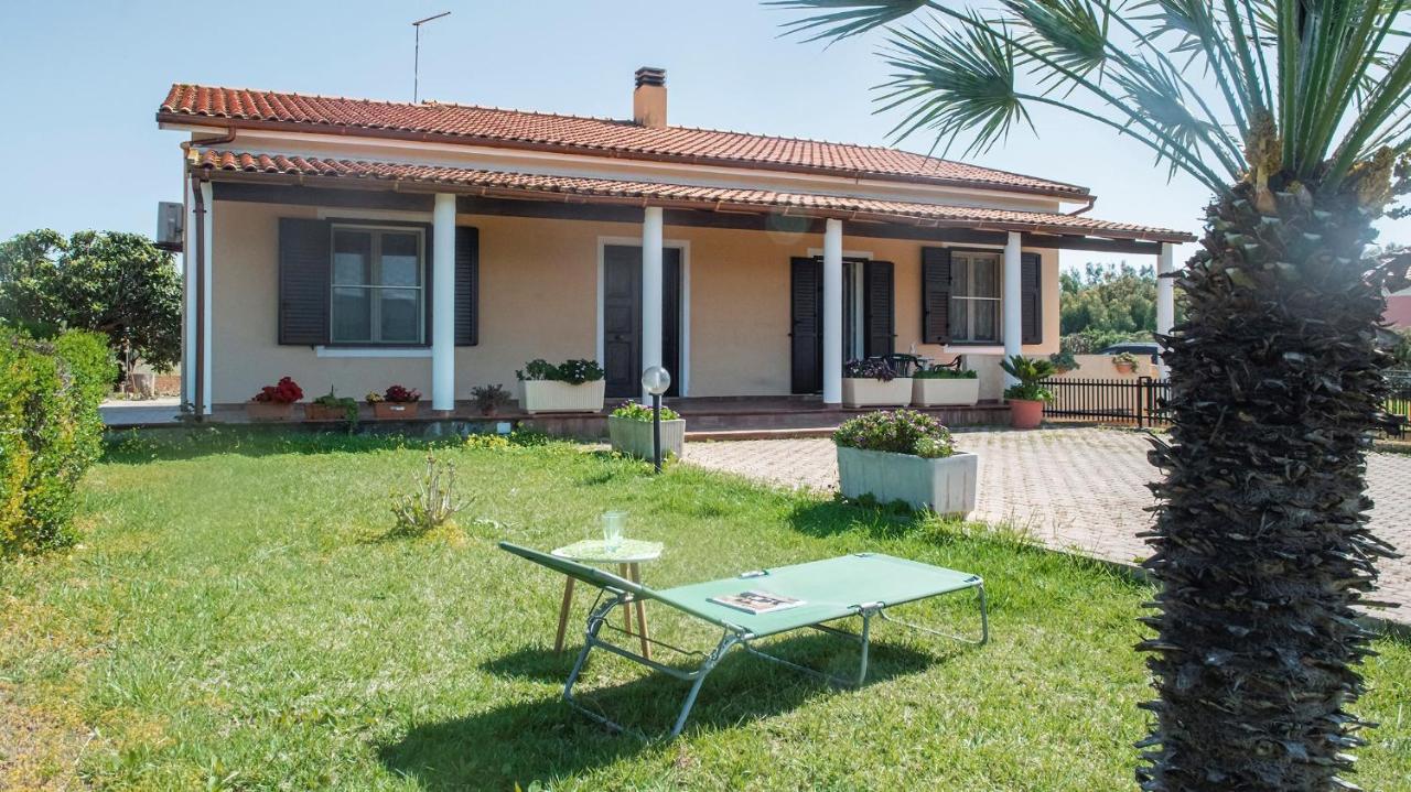 Villa Cabirol Fertilia Exteriör bild