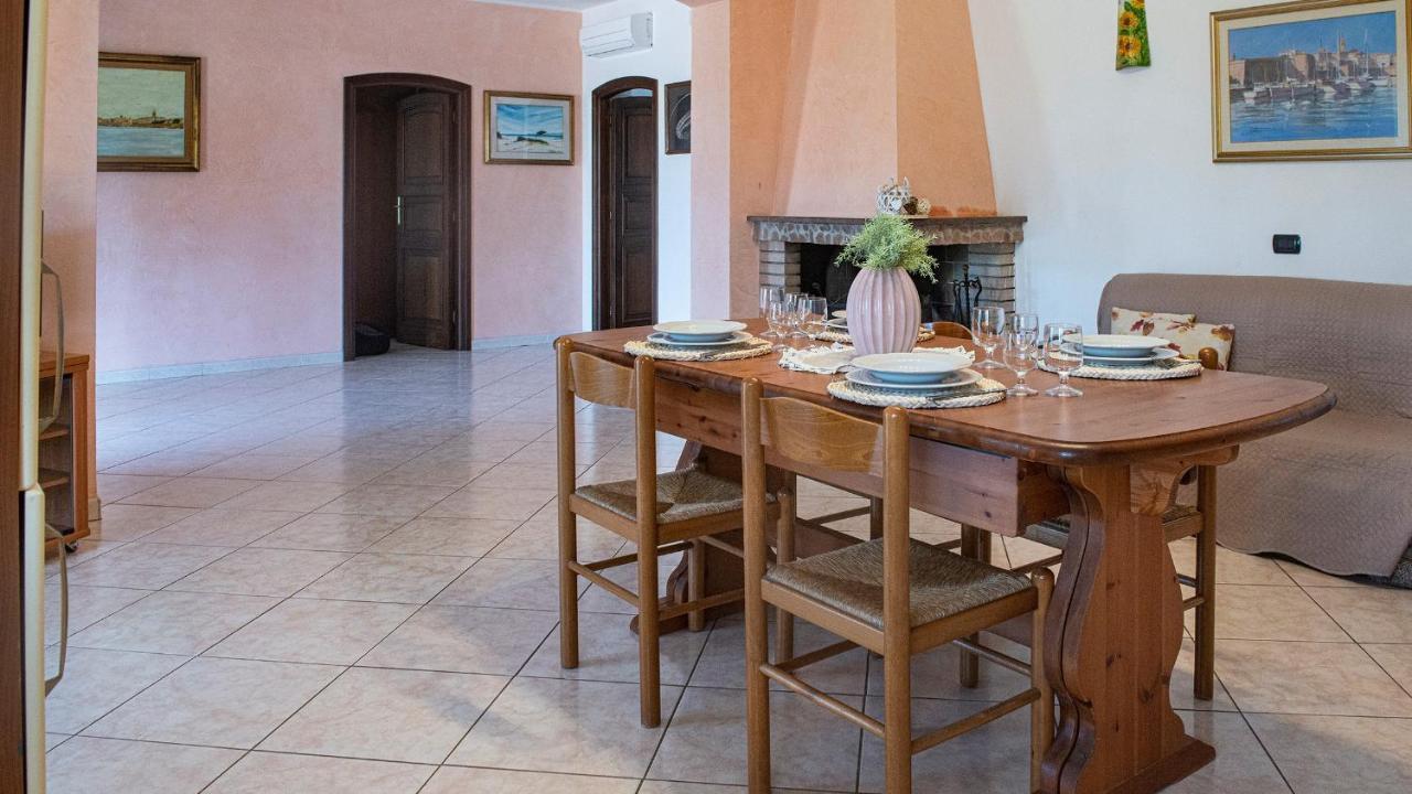Villa Cabirol Fertilia Exteriör bild
