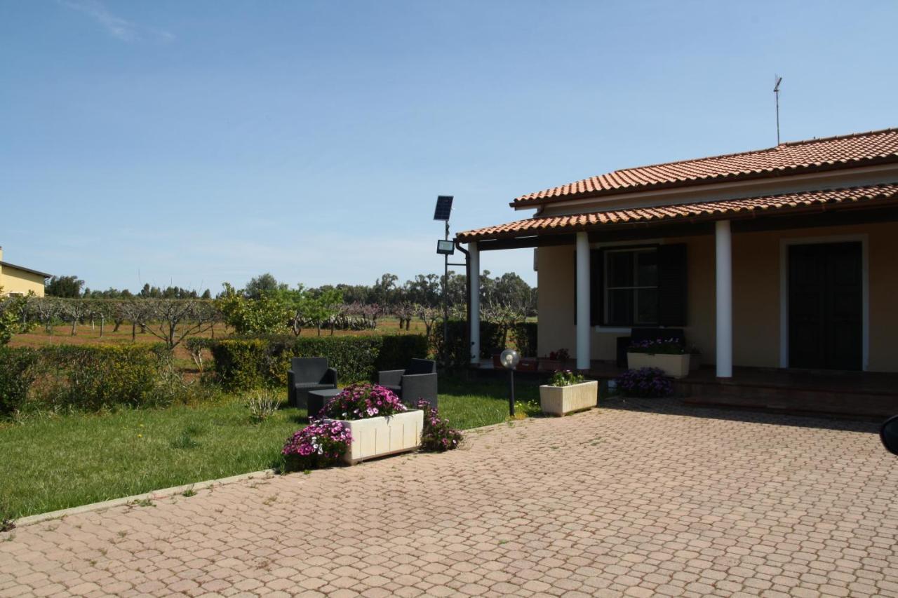 Villa Cabirol Fertilia Exteriör bild