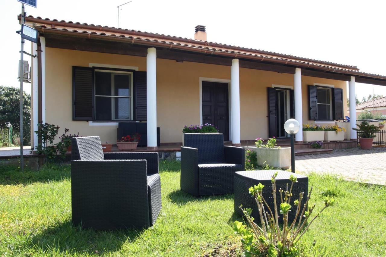 Villa Cabirol Fertilia Exteriör bild