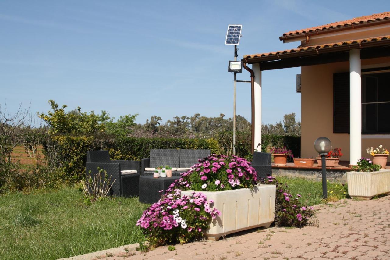 Villa Cabirol Fertilia Exteriör bild