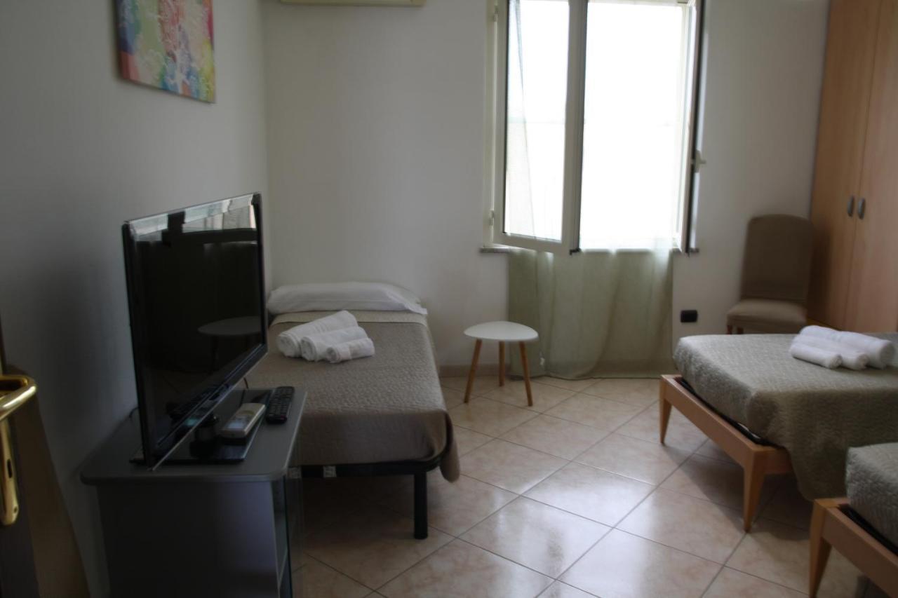 Villa Cabirol Fertilia Exteriör bild
